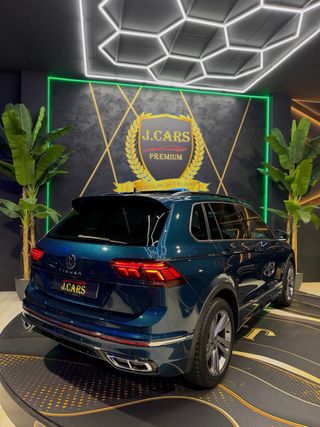VOLKSWAGEN TIGUAN ( R-LINE )