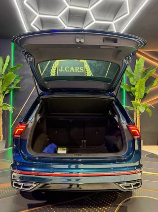 VOLKSWAGEN TIGUAN ( R-LINE )