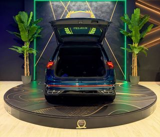 VOLKSWAGEN TIGUAN ( R-LINE )