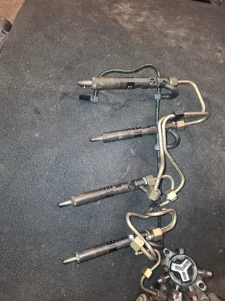 Kit Inyección 1.5 Dci K9k Delphi