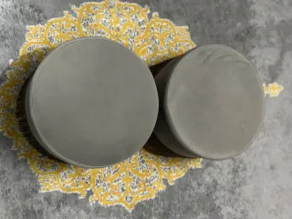 Taburete redondo con flecos