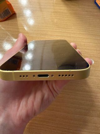 iPhone 14 Amarillo Como Nuevo