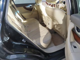 Infiniti FX30 V6 -238S PREMIUM AUTOM.4X4