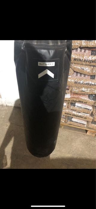 Saco de boxeo Outshock incluyen guantes