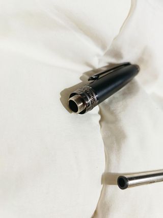 Bolígrafo Montblanc Negro