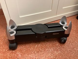 Base CPU Fellowes con ruedas