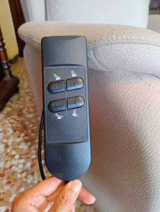 Sillón reclinable eléctrico beige