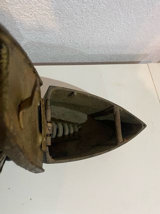 Plancha antigua de carbón