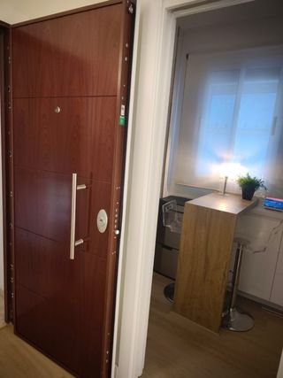 Instalador oficial de puertas acorazadas,brindadas