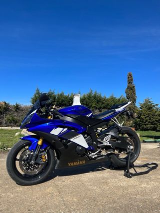 Yamaha R6