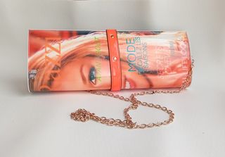 Bolso Clutch Revista Naranja Cadena Dorada