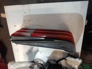 Piloto trasero izquierdo ulo Mercedes 190