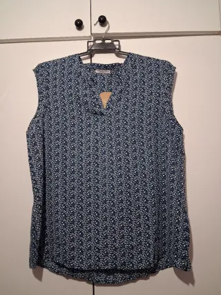 Camisa sin mangas estampada