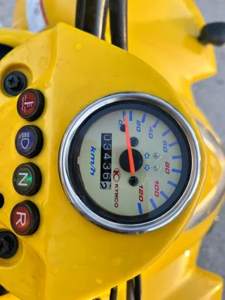 Quad Kymco KXR 250 Amarillo/Negro