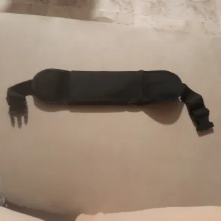 Riñonera deportiva negra