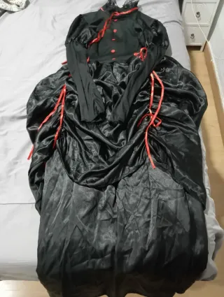 Disfraz Cabaret Negro y Rojo