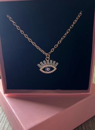 Bellissima collana occhio azzurro