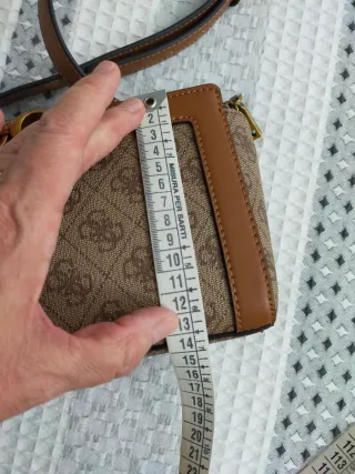 Bolso Guess beige y marrón