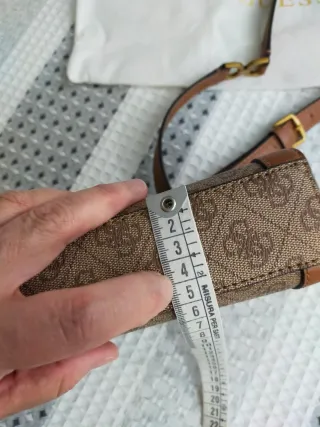 Bolso Guess beige y marrón