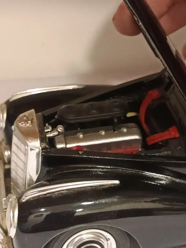 Mercedes 300 S Maisto 1:18