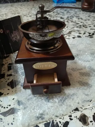 Molinillo de café GERIMPORT madera y metal