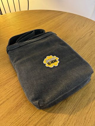 Bolso artesanal de vaqueros reciclados