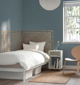 Cabecero de ratán hecho a mano