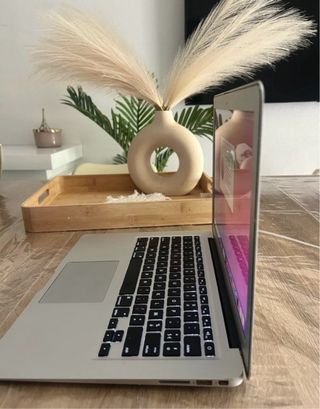 MacBook Air macOS 12.7.6 Plata