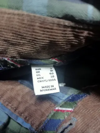 Camiseta a cuadros azul y verde