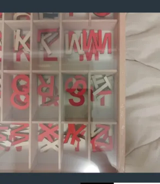 Alfabeto de Madera Mundo Diver