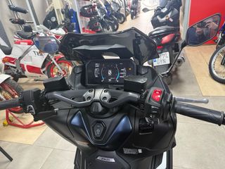 YAMAHA T-MAX 560 ABS