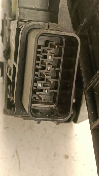 CERRADURA PUERTA TRASERA IZQUIERDA FORD FOCUS BER