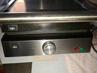 Plancha Eléctrica Acero Inoxidable