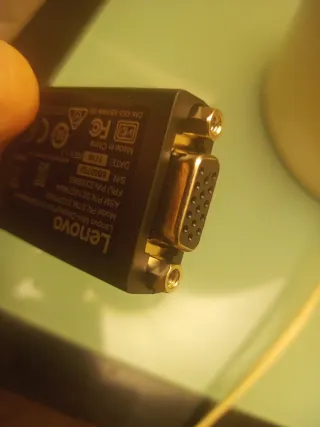 Adaptador HDMI a DVI.