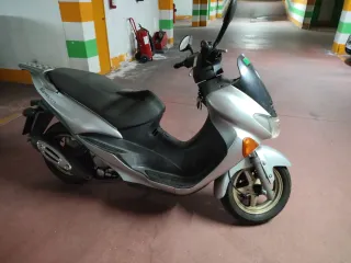 Suzuki Epicuro 125 - Scooter