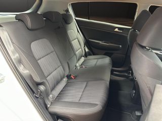 Kia Sportage 1.6 CRDi MHEV 100kW (136CV) Business 4x4