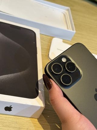 iPhone 15 Pro Max Gris Espacial