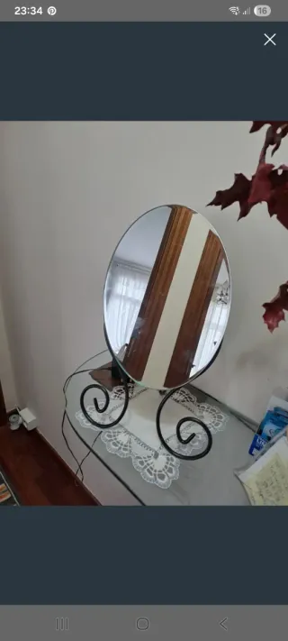 Espejo de sobremesa ovalado