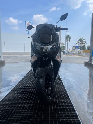 Yamaha Nmax 125 Negra Scooter