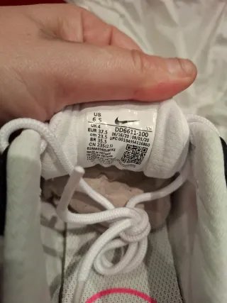 Zapatillas Nike Blancas y Rosas