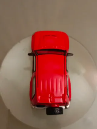 Coche de juguete rojo Evolution