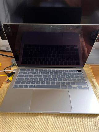 MacBook Air M2 Plata PANTALLA ROTA