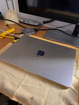 MacBook Air M2 Plata PANTALLA ROTA