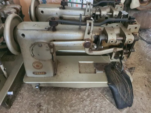 Máquina de coser Pfaff triple arrastre