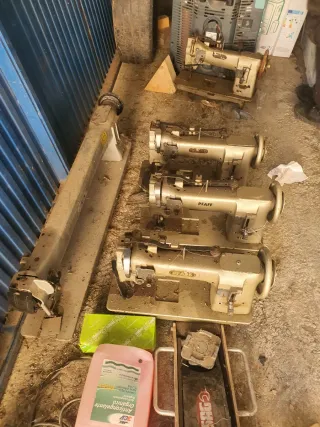 Máquina de coser Pfaff triple arrastre