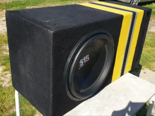 Cajón Subwoofer 15" Negro y Amarillo