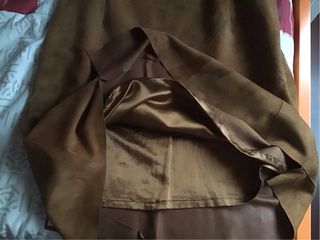 Gonna in vera pelle scamosciata asimmetrica