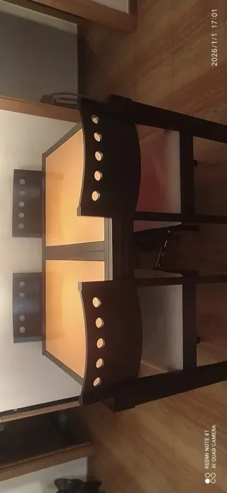 Mesa comedor y 4 sillas + mueble salón