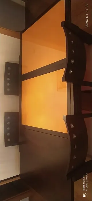 Mesa comedor y 4 sillas + mueble salón