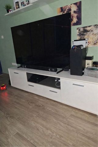 Mueble TV blanco con almacenaje